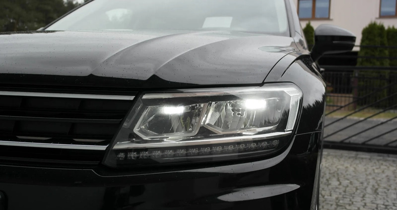 Volkswagen Tiguan cena 97900 przebieg: 164600, rok produkcji 2020 z Góra małe 254